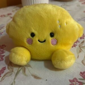 Aurora Lemon Palm Pals 2/20$